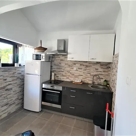 Jona Apartmán Tribalj