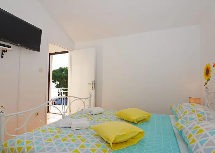 Jona * Tribunj (Sibenik-Knin)