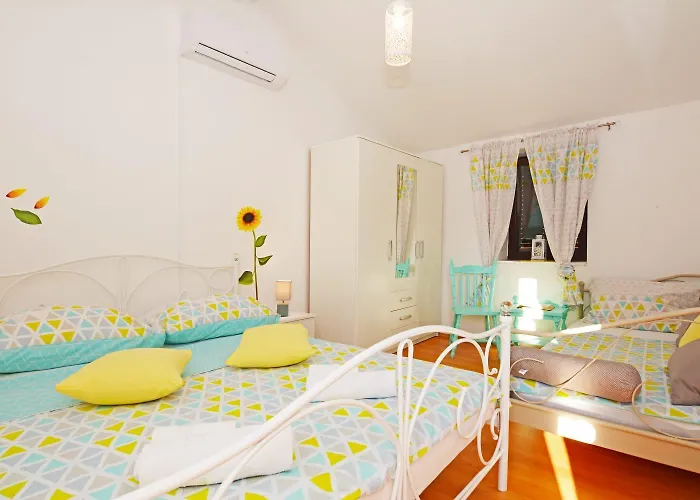 Jona Appartement Tribalj